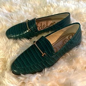 NIB Sam Edelman Green Crocodile Loafers. Women’s size 9 Medium.